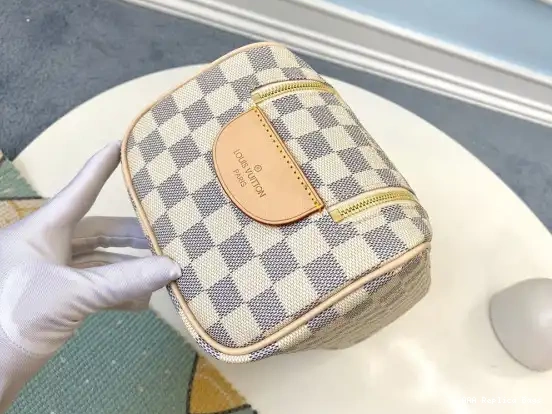 Aaa replica ru VUITTON TOILETRY LOUIS BAG 0521